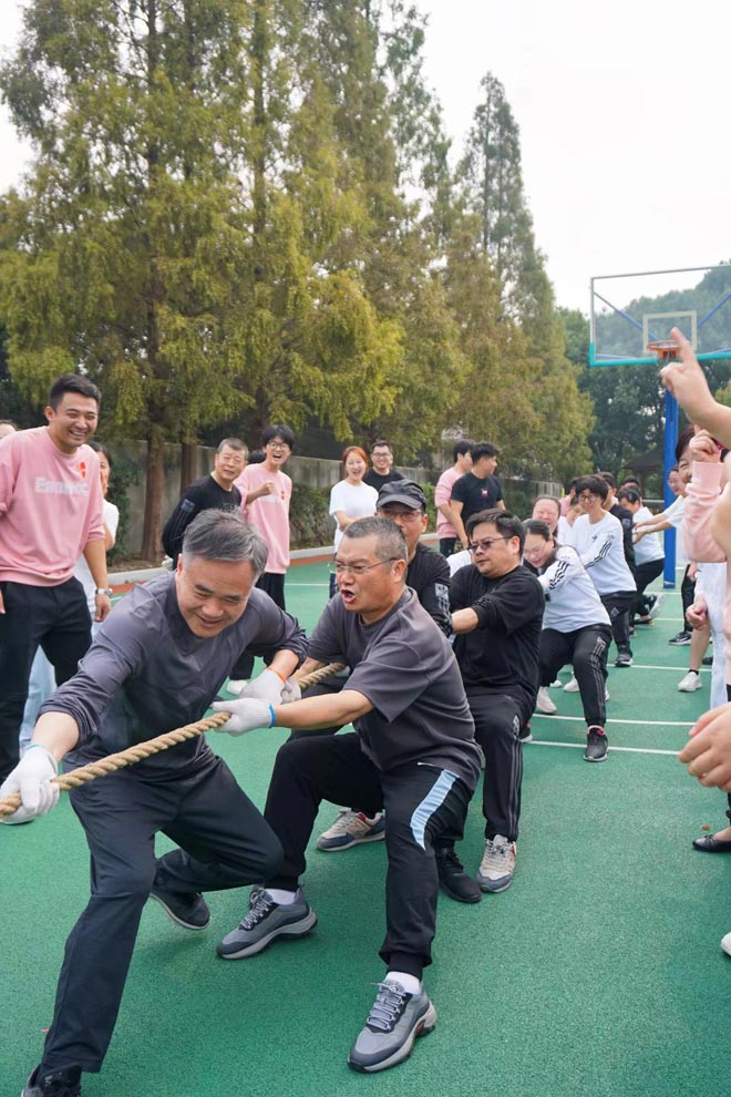 华东神学院举行第37届校园运动会 华东神学院举行第37届校园运动会
